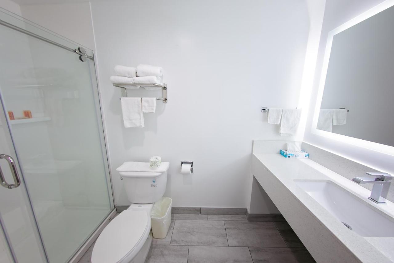 Travelodge Inn & Suites By Wyndham West Covina Cameră foto